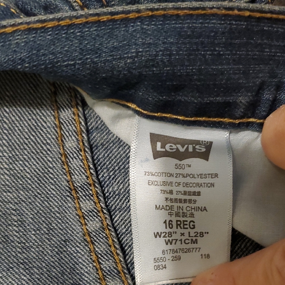 Levi's Men's Straight Jeans in Classic Blue - Picture 2 of 5